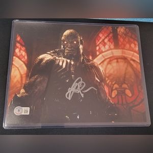 Ray Porter signed Darkseid Justice League 8x10 picture. Comes with Beckett Authe